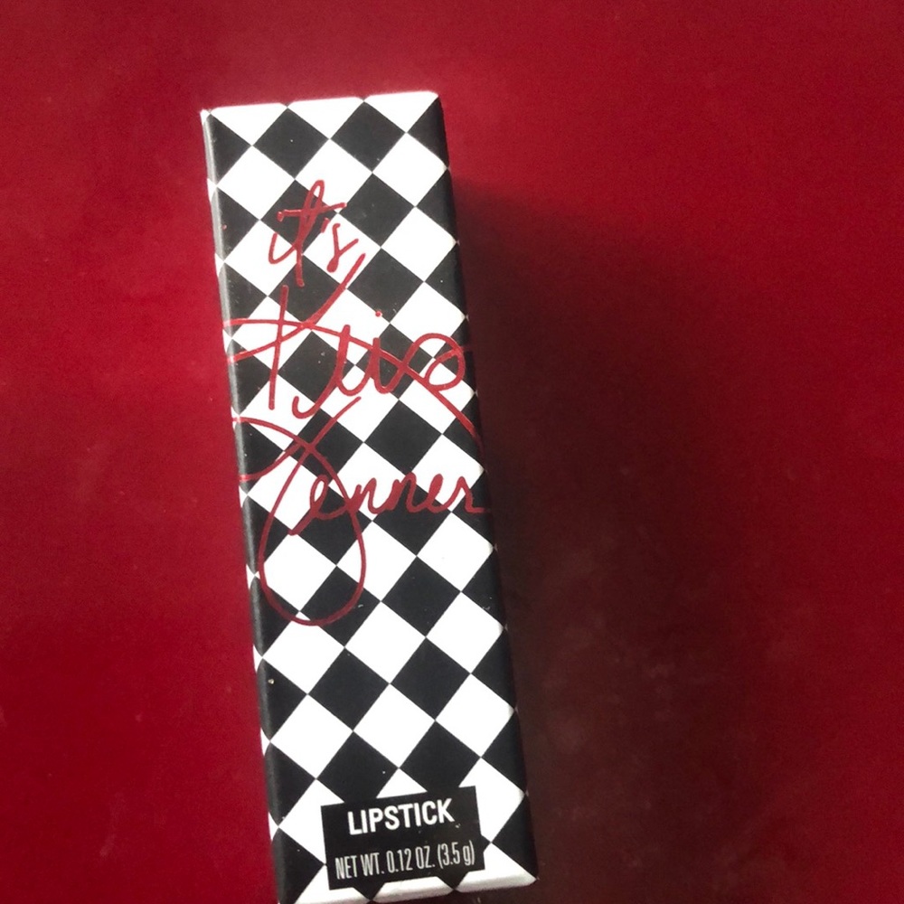 Kylie lipstick
